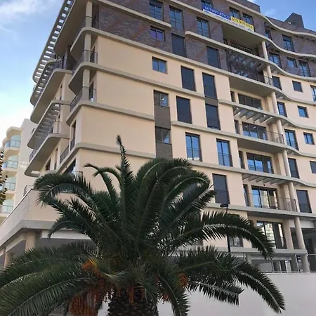 Isea Penthouse Apartman *